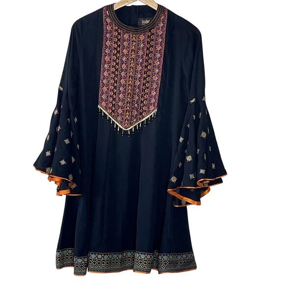 SAILOR  BLACK  EMBROIDERED BOHEMIAN BABYDOLL BELL SLEEVE MINI DRESS SIZE M‎ - Picture 1 of 13